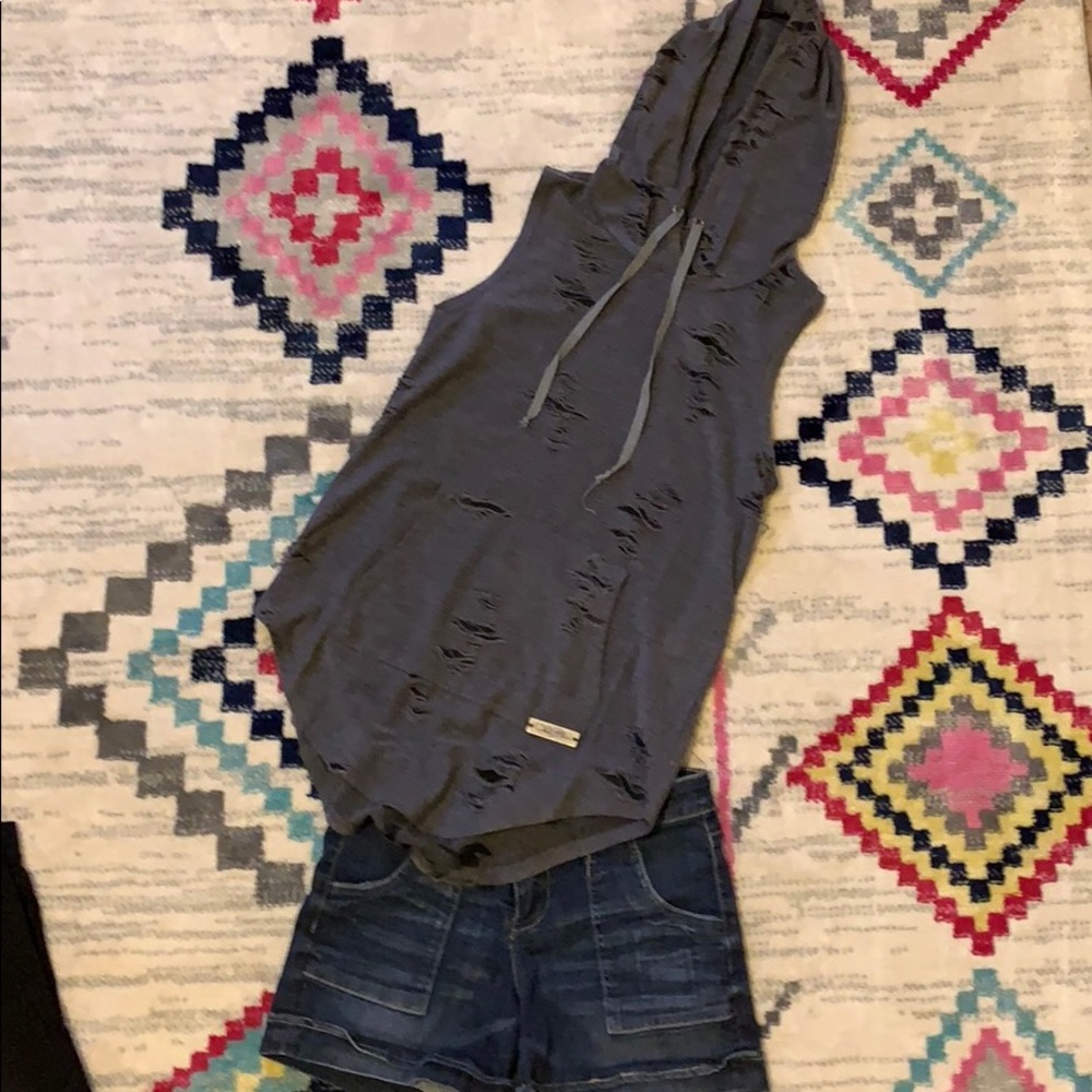 Sleeveless Hoodie